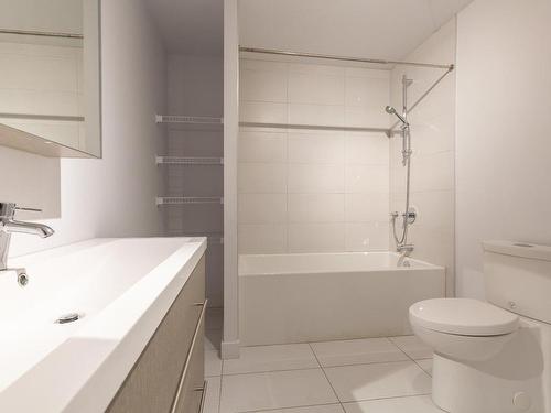 Salle de bains - 1404-7051 Rue Allard, Montréal (Lasalle), QC - Indoor Photo Showing Bathroom
