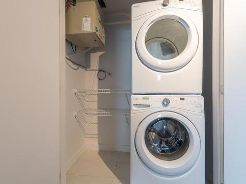 Salle de lavage - 1404-7051 Rue Allard, Montréal (Lasalle), QC - Indoor Photo Showing Laundry Room