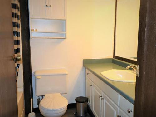 3057 Capostinsky Road, Clearwater, BC - Indoor Photo Showing Bathroom