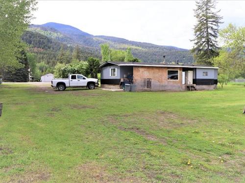 3057 Capostinsky Road, Clearwater, BC - Outdoor