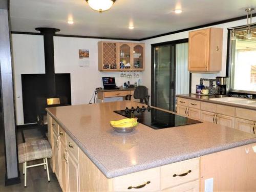 3057 Capostinsky Road, Clearwater, BC - Indoor Photo Showing Kitchen