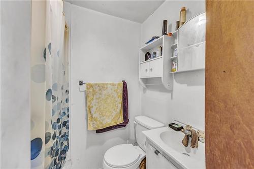 1363 - 1367 Cannon Street E, Hamilton, ON - Indoor Photo Showing Bathroom