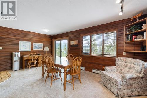 1903 Blind Bay Road, Sorrento, BC - Indoor Photo Showing Dining Room