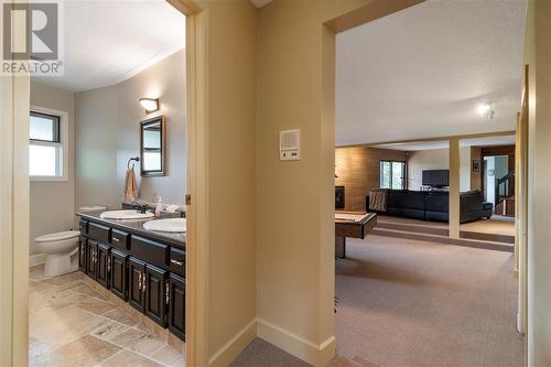 1903 Blind Bay Road, Sorrento, BC - Indoor Photo Showing Bathroom