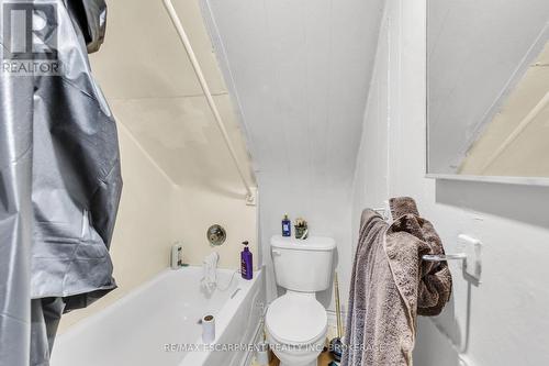 1363 1367 Cannon St E, Hamilton, ON - Indoor Photo Showing Bathroom