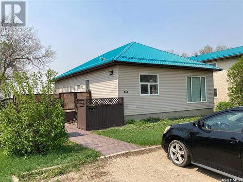 6 4Th Avenue Sw, Weyburn, SK - Outdoor With Exterior
