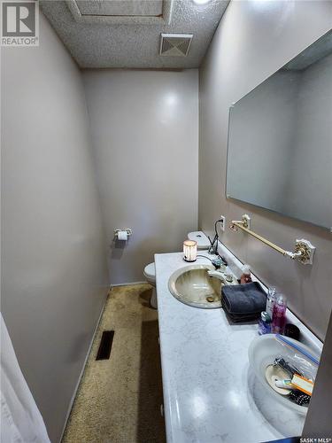 726 Mann Avenue, Radville, SK - Indoor Photo Showing Bathroom