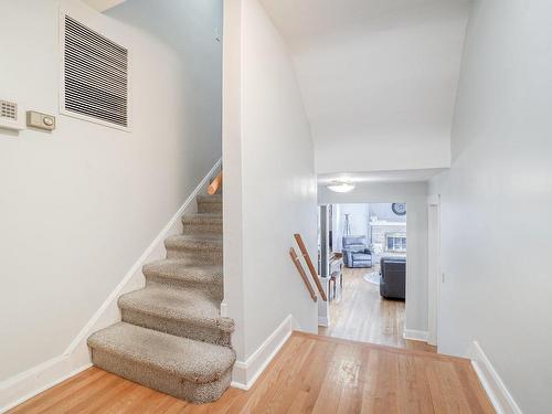 Staircase - 78 Devon Road, Beaconsfield, QC - Indoor Photo Showing Other Room