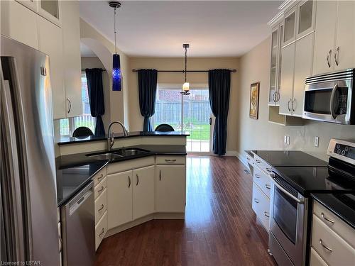 264 Meadowsweet Trail, London, ON - Indoor Photo Showing Kitchen With Double Sink