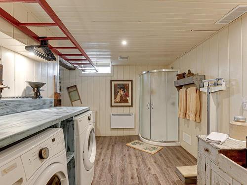 Salle de bains - 501 Rue Notre-Dame, Lavaltrie, QC - Indoor Photo Showing Laundry Room