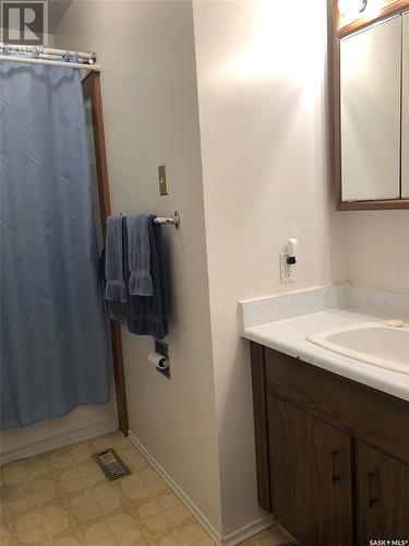 701 Hudson Crescent, Hudson Bay, SK - Indoor Photo Showing Bathroom