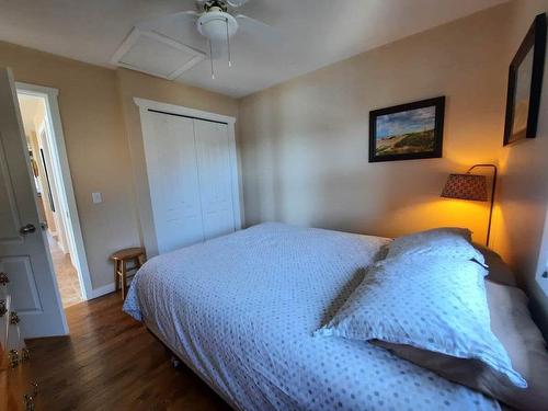 5106 Squilax-Anglemont Road, Celista, BC - Indoor Photo Showing Bedroom