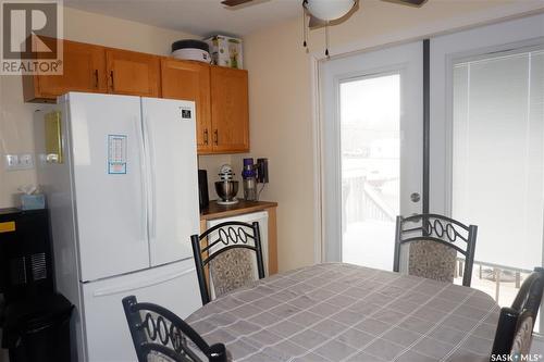 15 H Avenue, Willow Bunch, SK - Indoor Photo Showing Dining Room