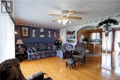 90 Waddell, Saint-André, NB - Indoor Photo Showing Living Room