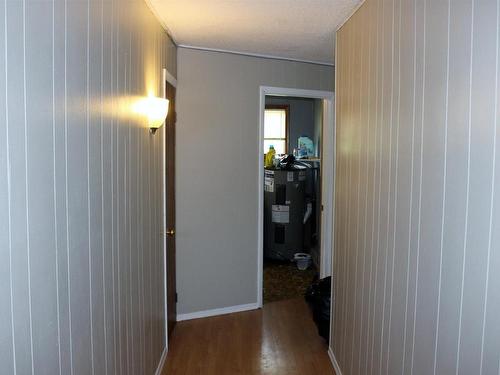 303 River Ave, Rainy River, ON - Indoor Photo Showing Other Room