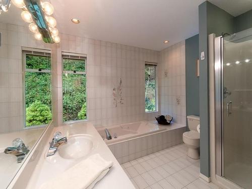 5456 Keith Road, West Vancouver, BC 