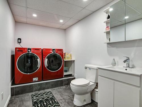 Bathroom - 610 Av. Miron, Chertsey, QC - Indoor Photo Showing Laundry Room
