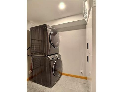 Salle de lavage - 5010 Ch. Du Parc, Orford, QC - Indoor Photo Showing Laundry Room
