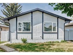 283 Doverview Crescent SE Calgary, AB T2B 1Y7