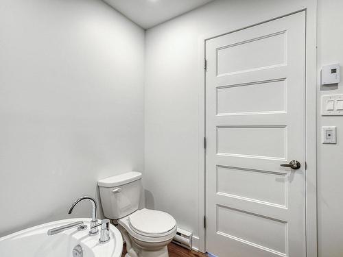 Bathroom - B-70 Rue Lasselle, Huntingdon, QC - Indoor Photo Showing Bathroom