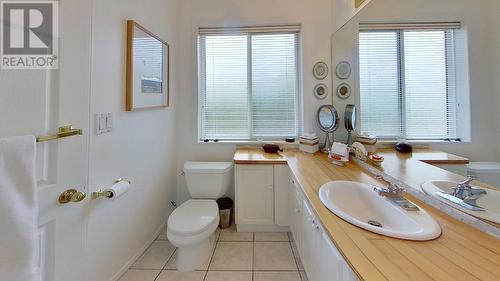 24 Sandpiper Place, Osoyoos, BC - Indoor Photo Showing Bathroom