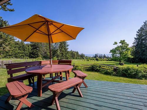 7445 Denman Rd, Denman Island, BC - Outdoor With Deck Patio Veranda