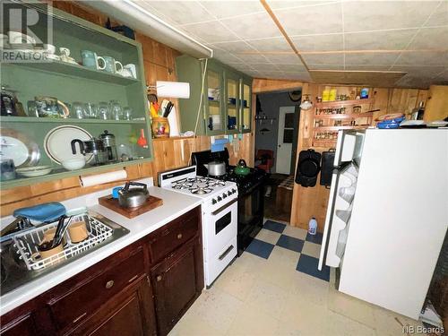 -- Dufour Road, Piskahegan, NB - Indoor Photo Showing Kitchen