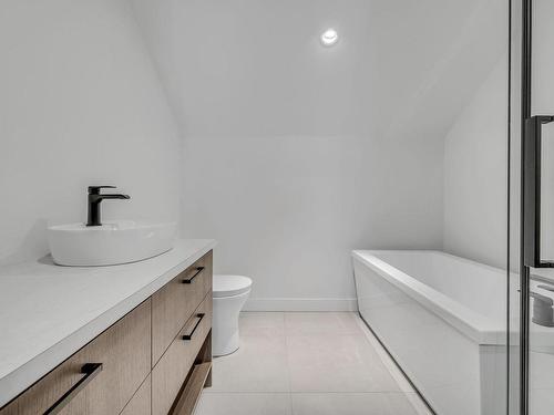 Bathroom - 73 Ch. Du Bon-Air, Stoneham-Et-Tewkesbury, QC - Indoor Photo Showing Bathroom