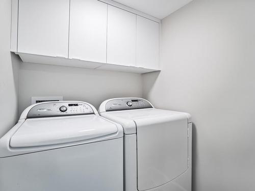 Salle de lavage - 57  - 59 Av. Dobie, Mont-Royal, QC - Indoor Photo Showing Laundry Room