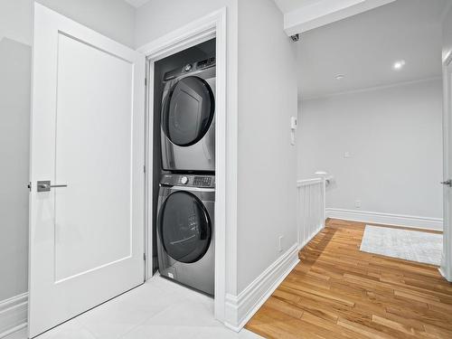 Salle de lavage - 57  - 59 Av. Dobie, Mont-Royal, QC - Indoor Photo Showing Laundry Room