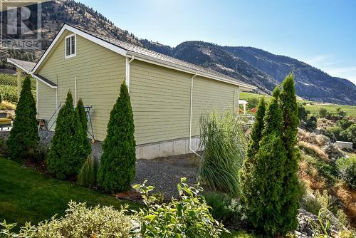 1143 Hwy 3, Cawston, BC 