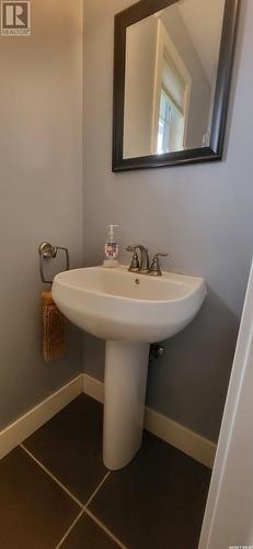 219 5Th Street W, Carnduff, SK - Indoor Photo Showing Bathroom
