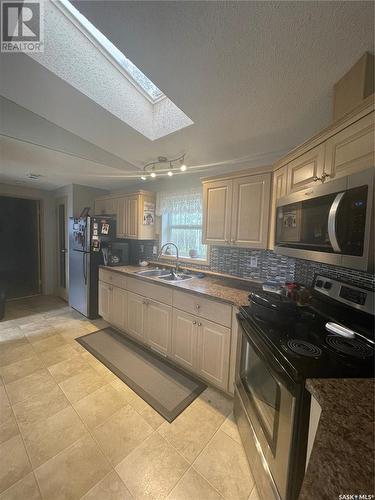 5.13 Acres, Livingston Rm No. 331, SK - Indoor Photo Showing Kitchen With Double Sink