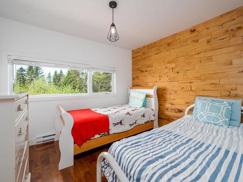 Chambre Ã Â coucher - 42 Rue Des Alpes, Sainte-Brigitte-De-Laval, QC - Indoor Photo Showing Bedroom