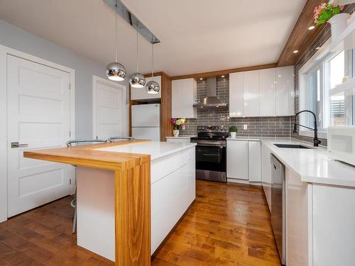 Cuisine - 42 Rue Des Alpes, Sainte-Brigitte-De-Laval, QC - Indoor Photo Showing Kitchen With Upgraded Kitchen
