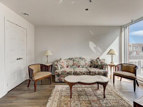 Autre - 602-205 Ch. Bates, Mont-Royal, QC - Indoor Photo Showing Living Room