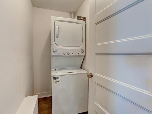 Salle de lavage - 602-205 Ch. Bates, Mont-Royal, QC - Indoor Photo Showing Laundry Room