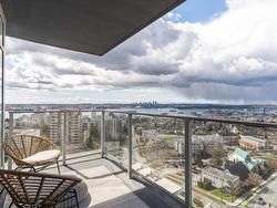 1605 158 W 13TH STREET  North Vancouver, BC V7M 0A7
