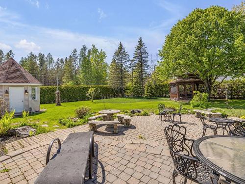 Terrasse - 997 Boul. Du Lac, Lac-Beauport, QC - Outdoor With Backyard