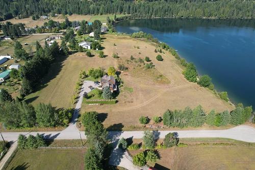 2719 Davidson Road, Shoreacres, BC - Outdoor With Body Of Water With View