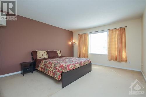 Generous sized Principal Bedroom - 194 Lilibet Crescent, Ottawa, ON - Indoor Photo Showing Bedroom