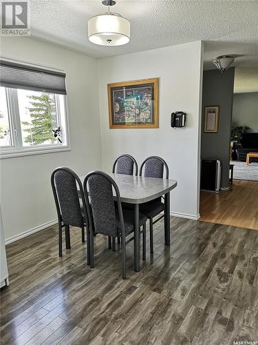 202 & 204 3Rd Avenue N, Flaxcombe, SK - Indoor Photo Showing Dining Room