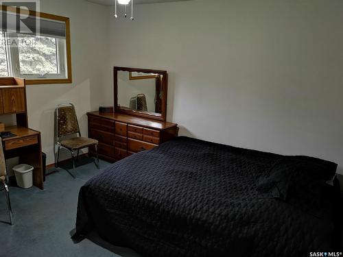 202 & 204 3Rd Avenue N, Flaxcombe, SK - Indoor Photo Showing Bedroom