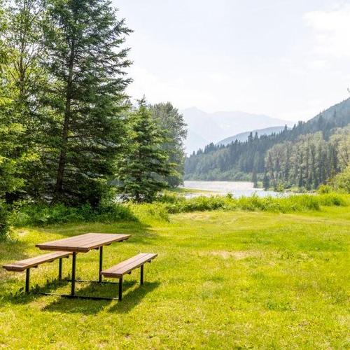 6542 Morrissey Road, Elk Valley, BC - Outdoor With View