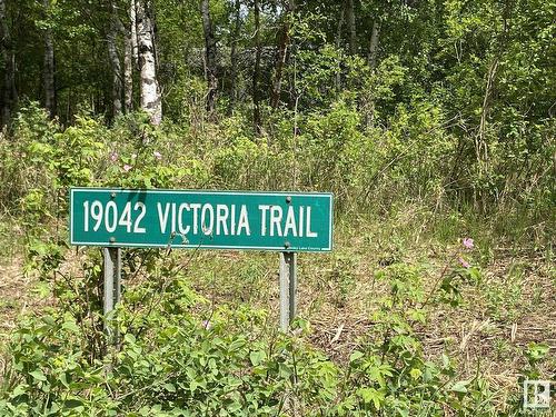 19042 Victoria Tr, Rural Smoky Lake County, AB 