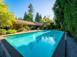 547 HADDEN DRIVE  West Vancouver, BC V7S 1G8