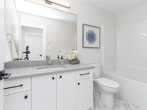 2522 Sandstone Hts, Langford, BC - Indoor Photo Showing Bathroom