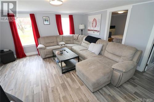 1175 Route 776, Grand Manan, NB - Indoor Photo Showing Living Room