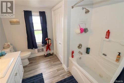 1175 Route 776, Grand Manan, NB - Indoor Photo Showing Bathroom