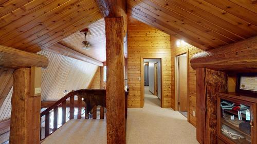 3549 Silver Spring Drive, Cranbrook, BC - Indoor Photo Showing Other Room
